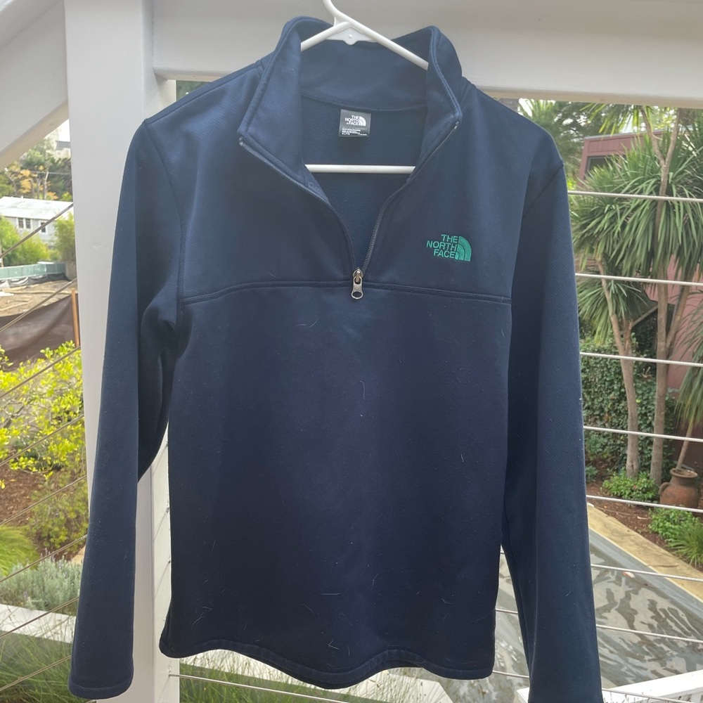 North Face navy blue pullover jacket with 1/4 zipper, boys XL